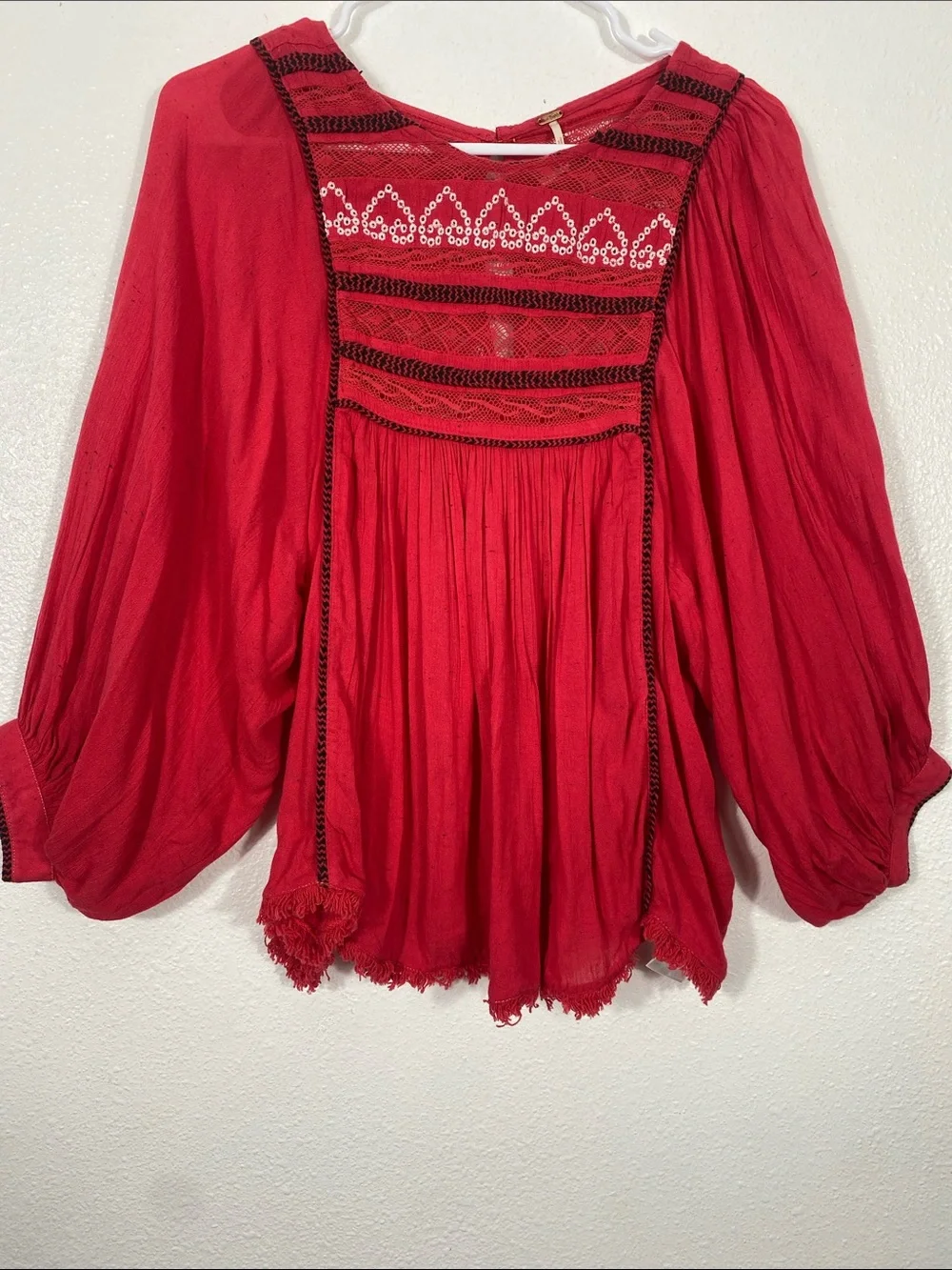 Free People Coral Red Embroidered Peasant Tunic Size S/P Shell 99% Viscose